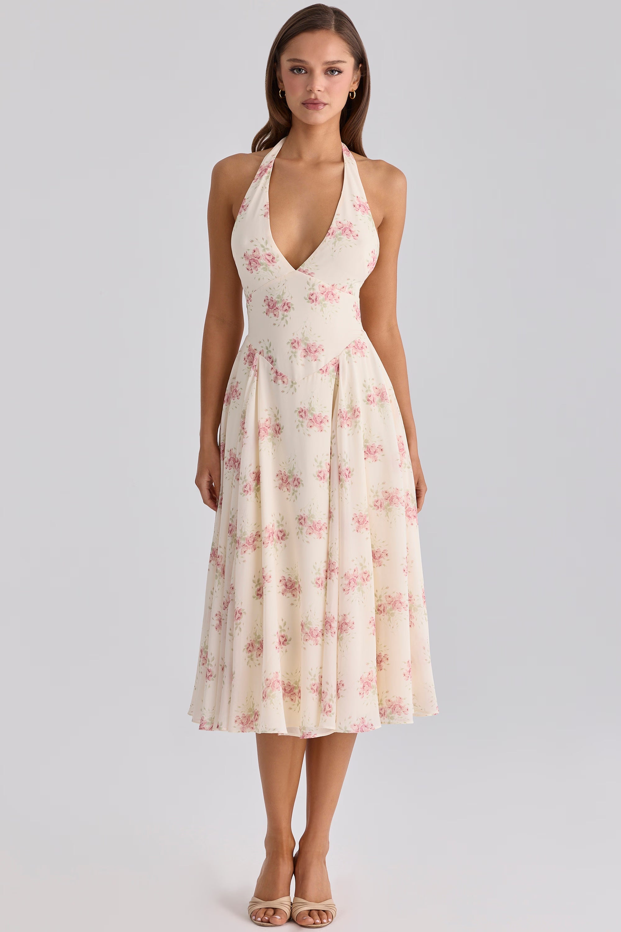 Vestido midi halter de georgette con estampado de rosas vintage color marfil