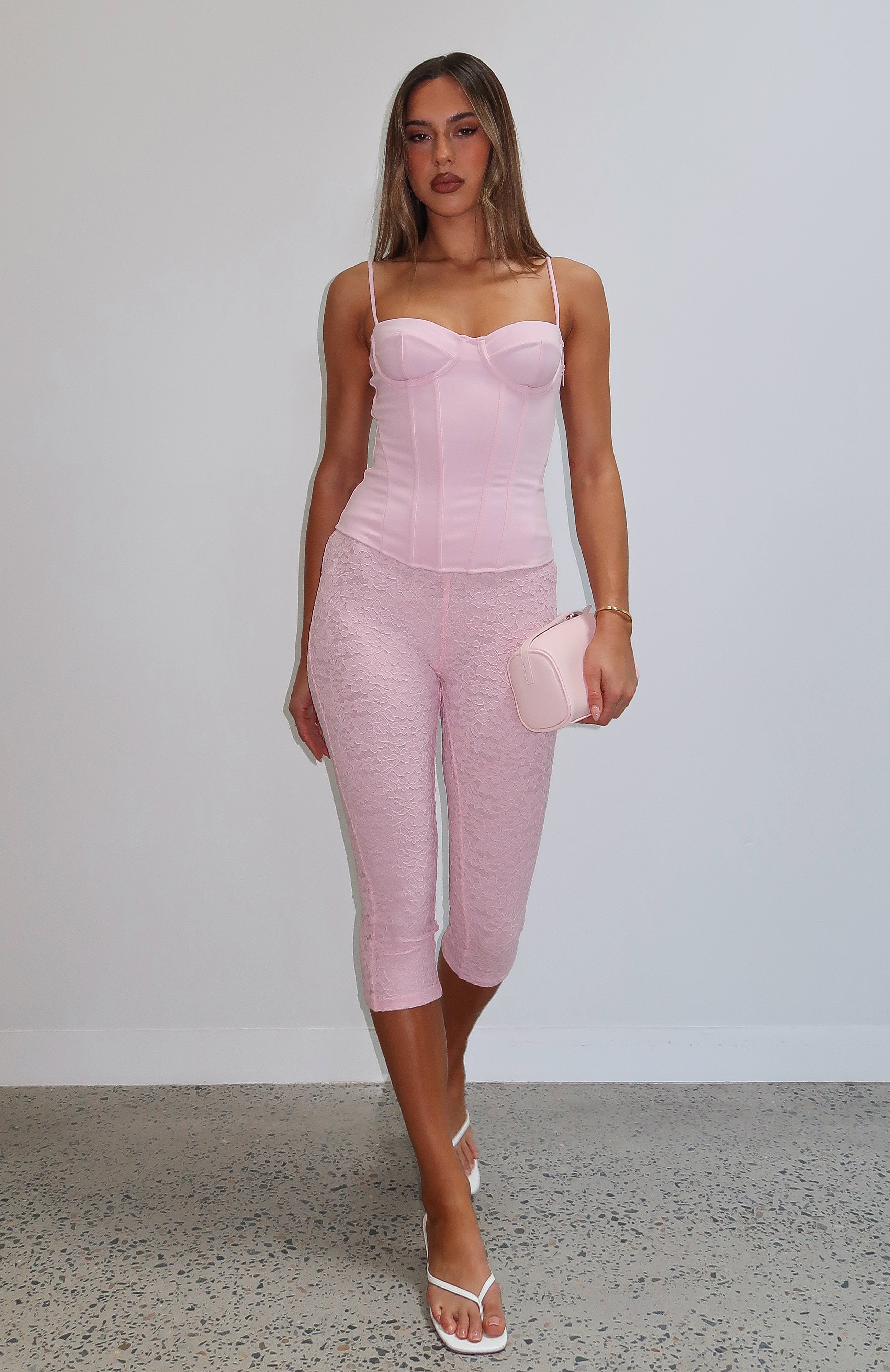 Vibe With Me Pantalón Capri De Encaje Rosa Bebé