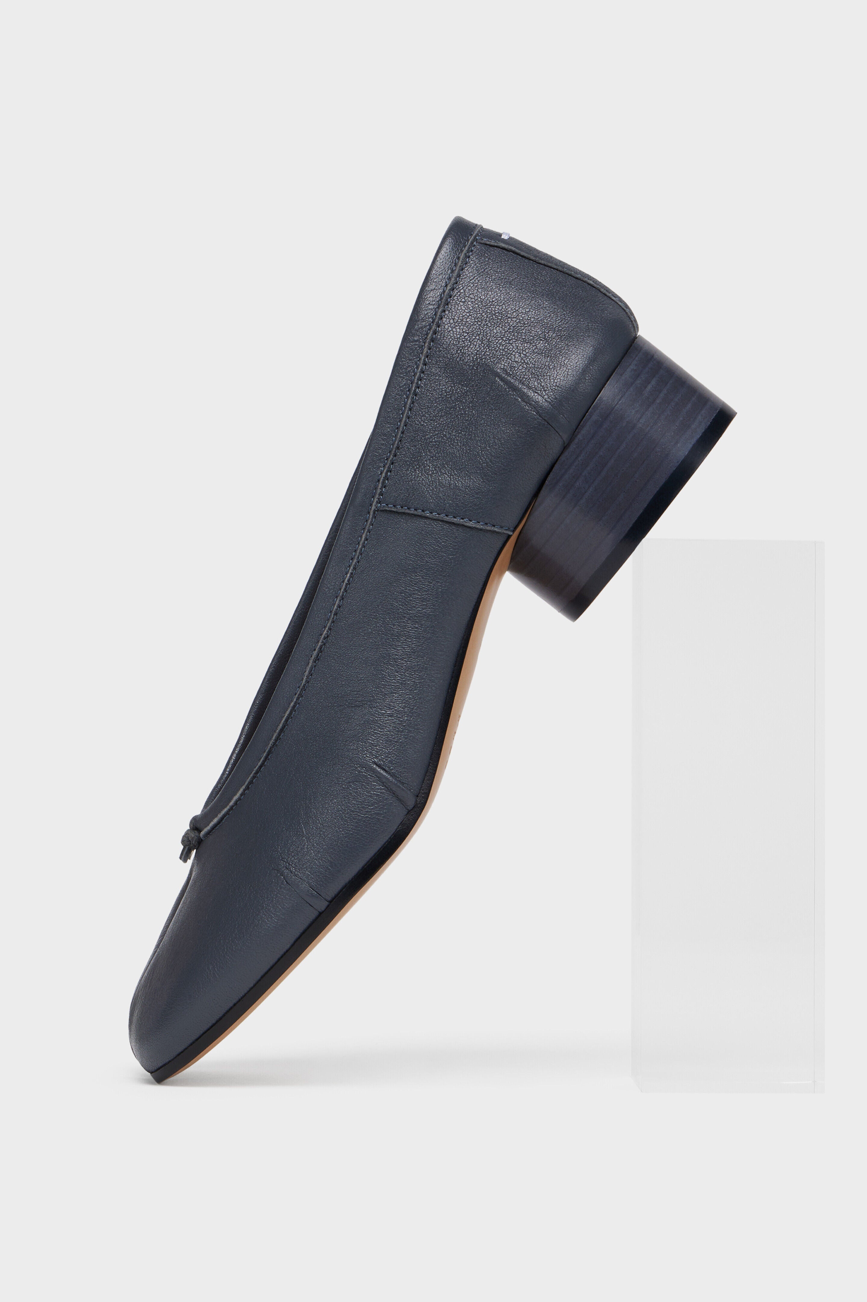 Corvina Ballerina con Tacco Basso - Grigio