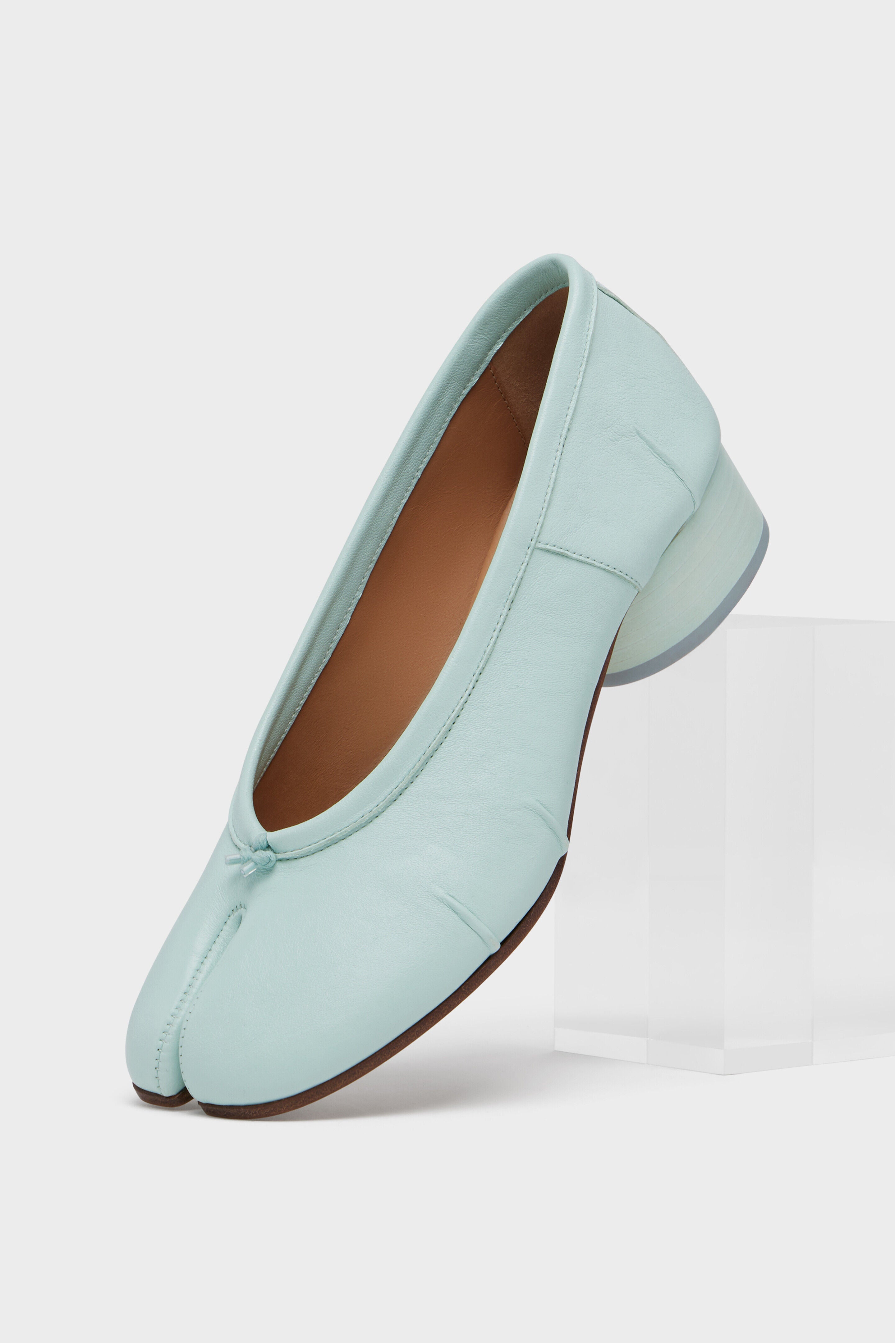 Corvina Ballerina con Tacco Basso - Acqua
