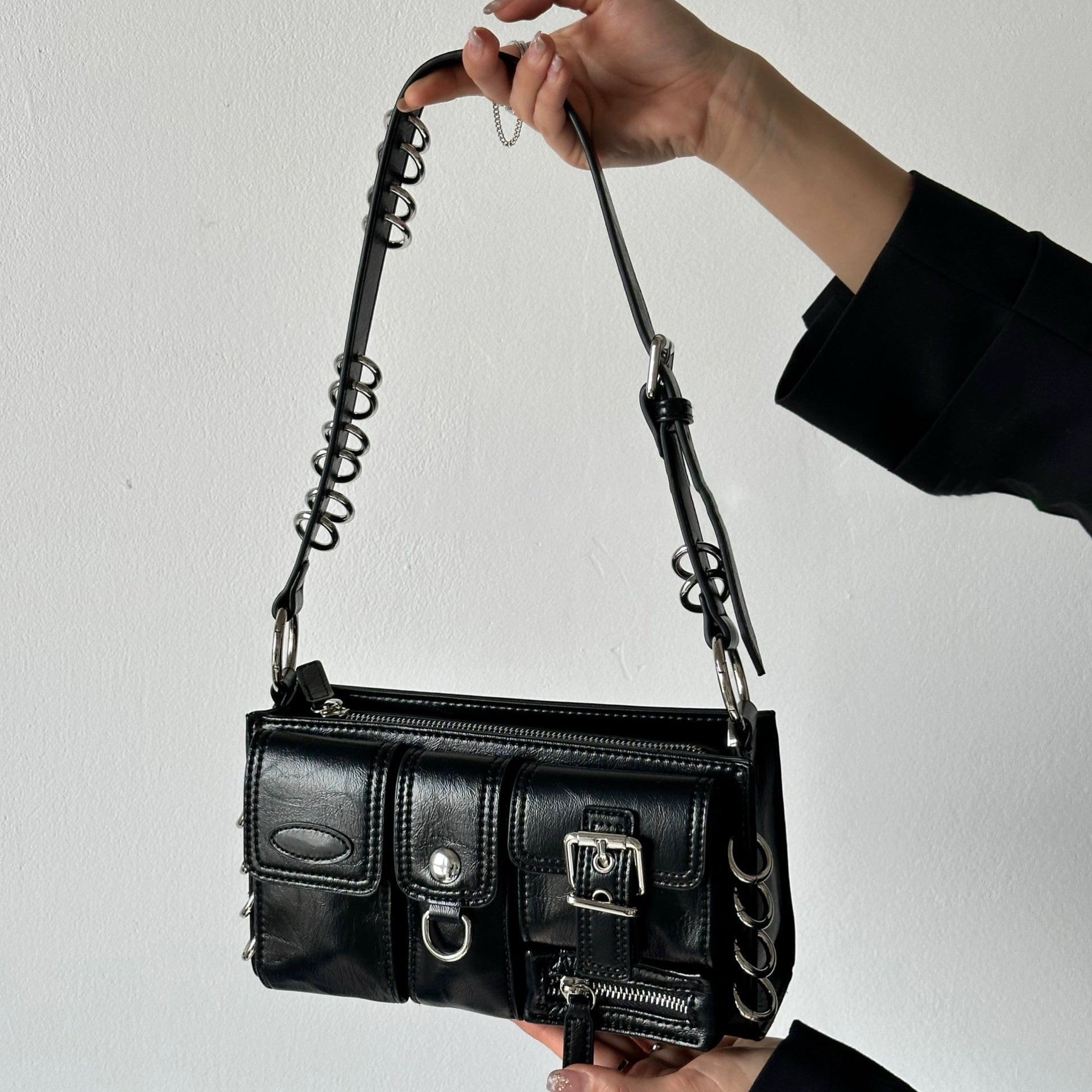 Anelara Borsa ad Anello